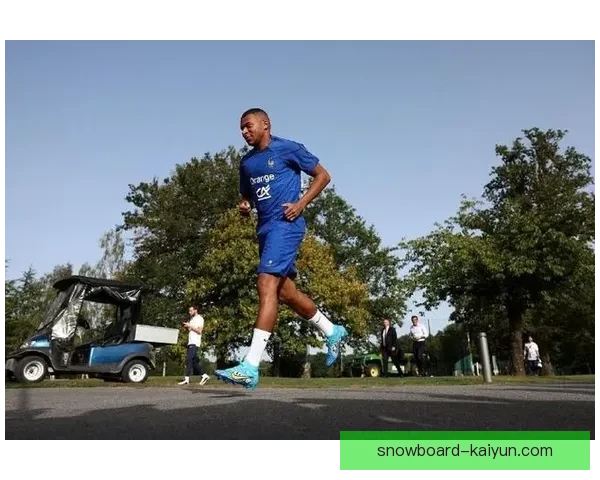 姆巴佩在克莱枫丹青训期间展现出持续提升的潜力与实力